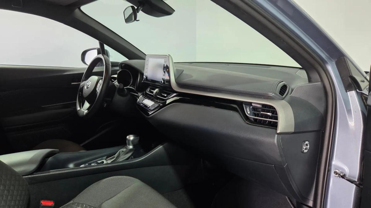 toyota-c-hr-2022-hibrido-a-gasolina-1798cc
