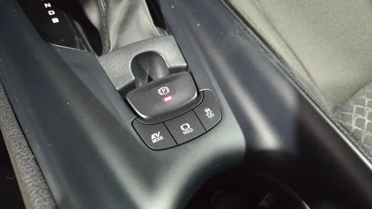 toyota-c-hr-2022-hibrido-a-gasolina-1798cc