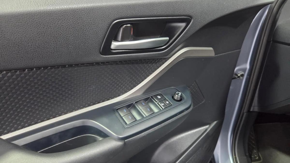 toyota-c-hr-2022-hibrido-a-gasolina-1798cc