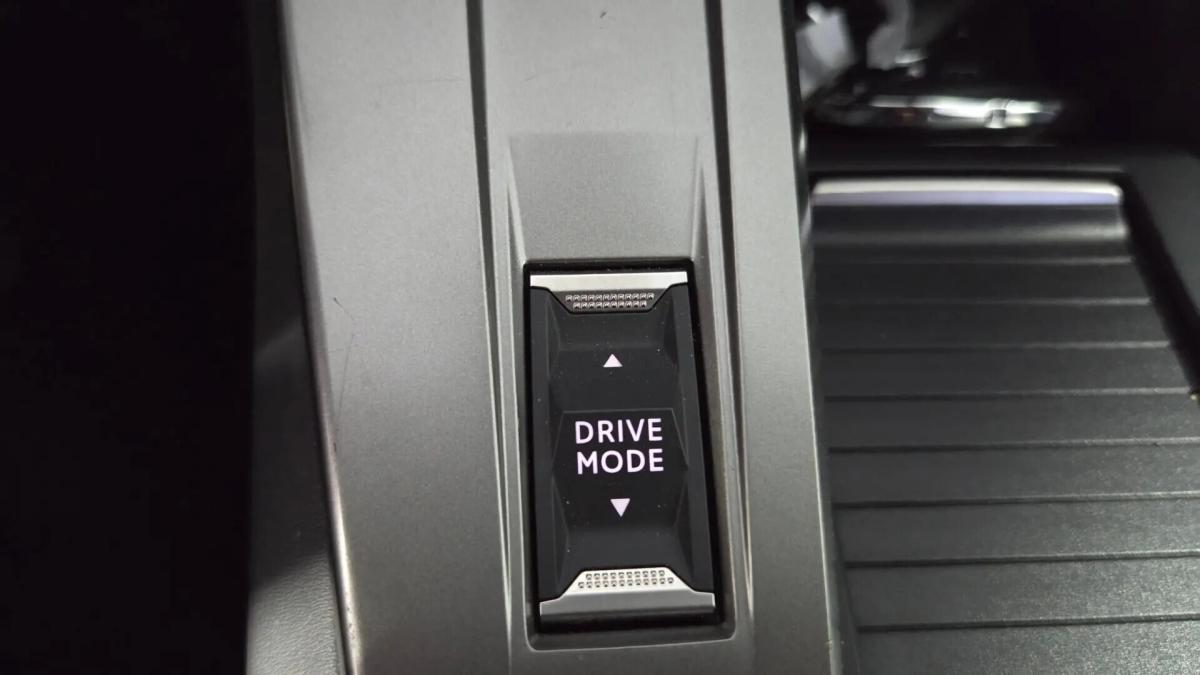 peugeot-308-sw-2024-diesel-1499cc