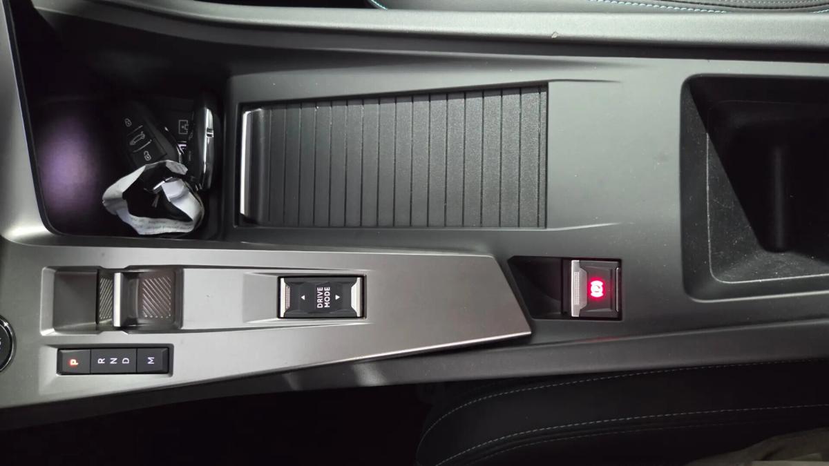 peugeot-308-sw-2024-diesel-1499cc