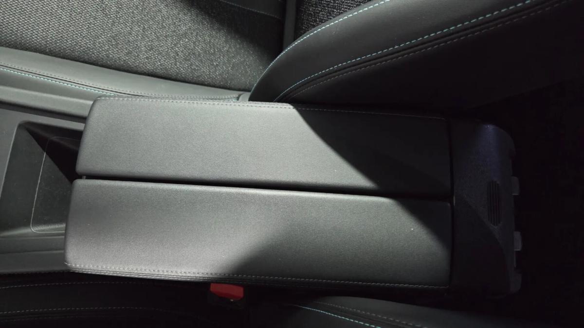 peugeot-308-sw-2024-diesel-1499cc