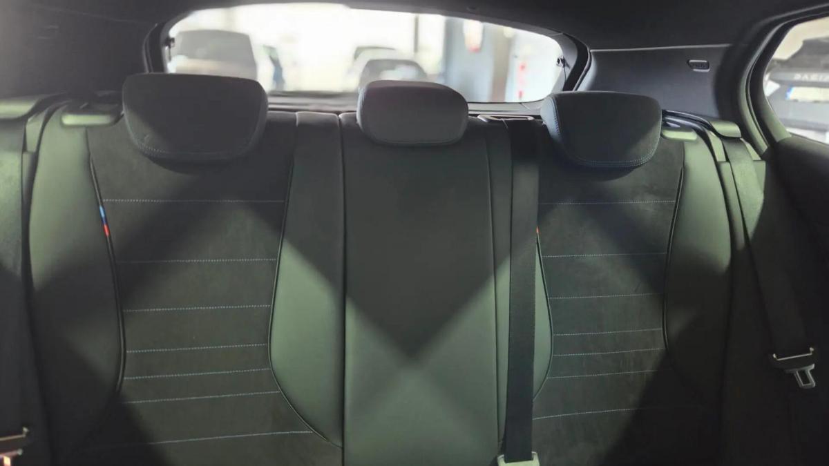 bmw-serie-1-2025-gasolina-1499cc