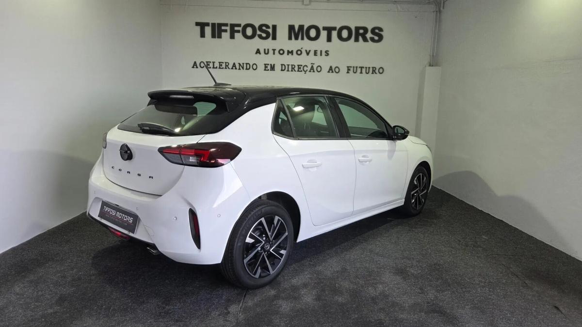 opel-corsa-2025-gasolina-1199cc