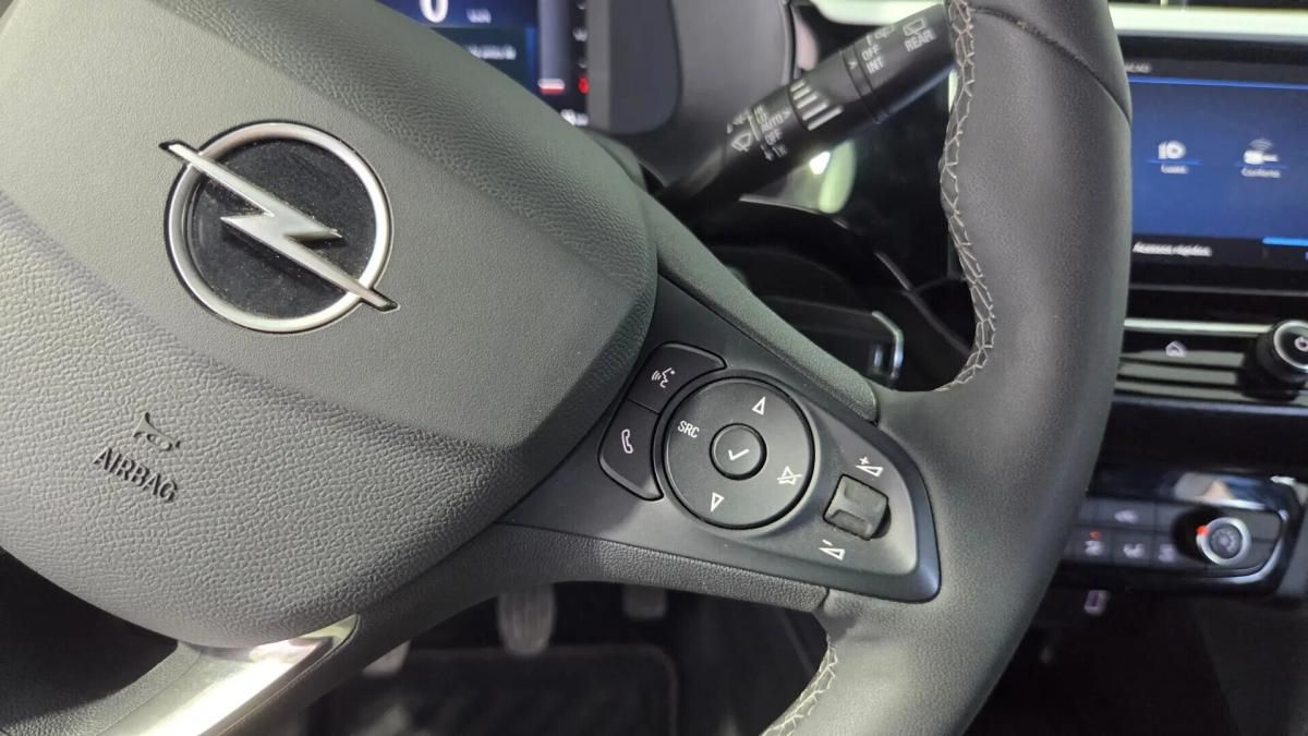 opel-corsa-2025-gasolina-1199cc