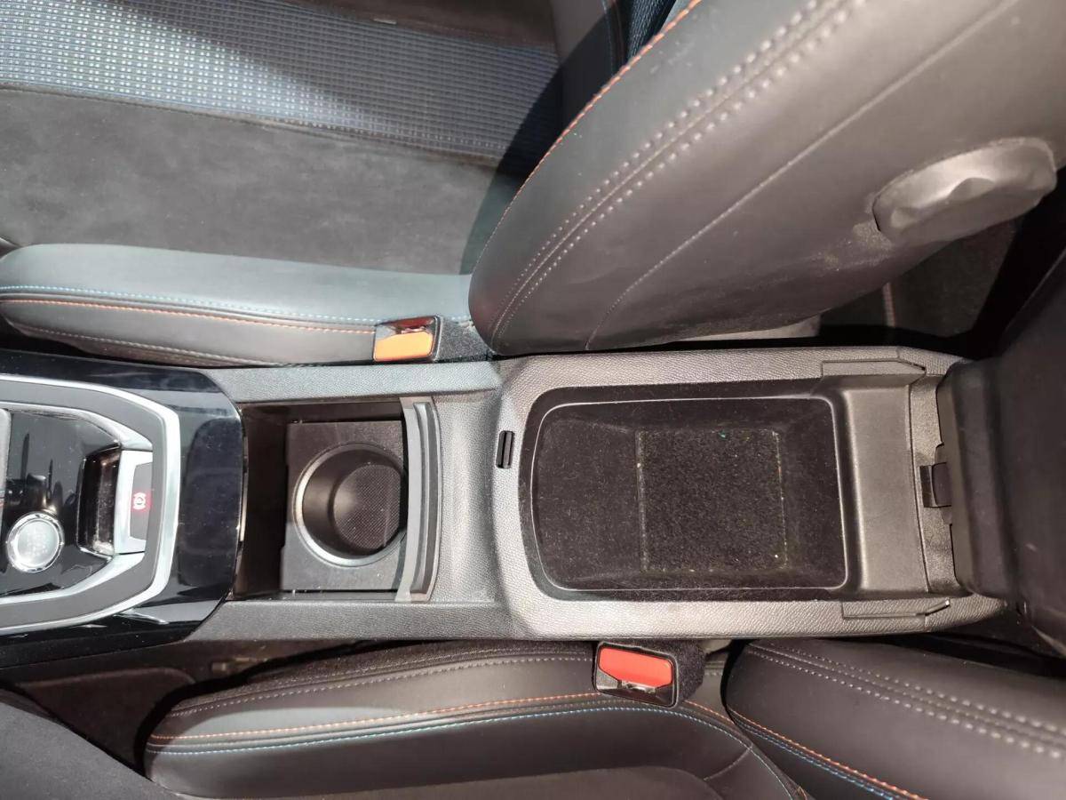 peugeot-308-2019-gasolina-1199cc