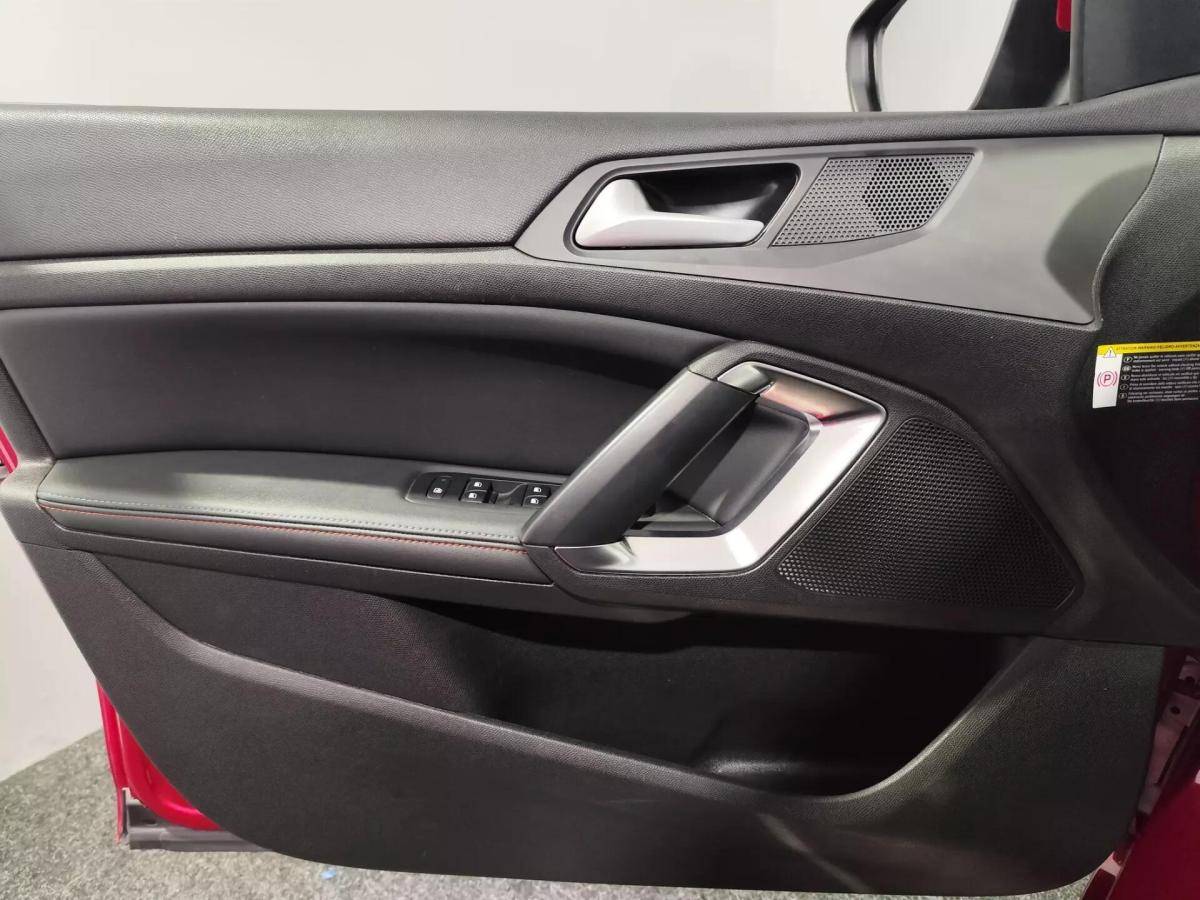 peugeot-308-2019-gasolina-1199cc