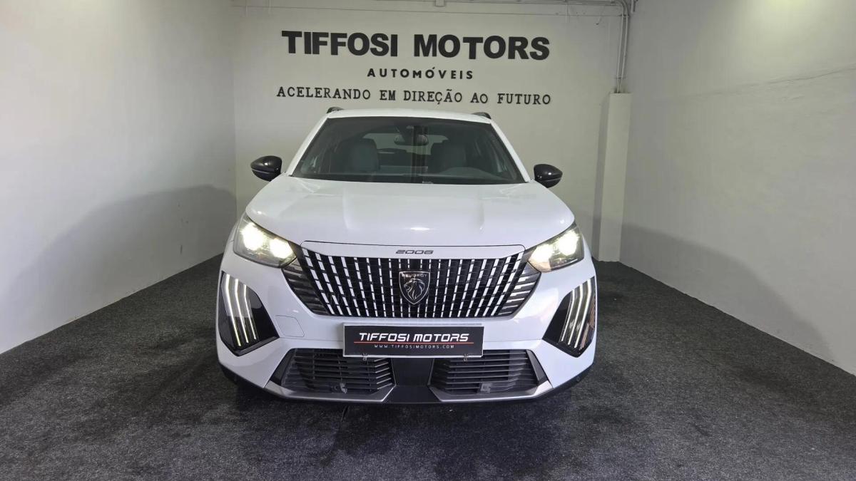 peugeot-2008-2024-gasolina-1199cc