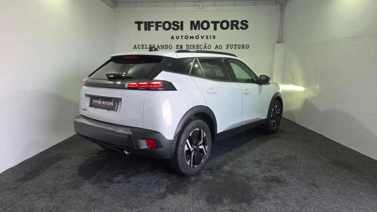peugeot-2008-2024-gasolina-1199cc