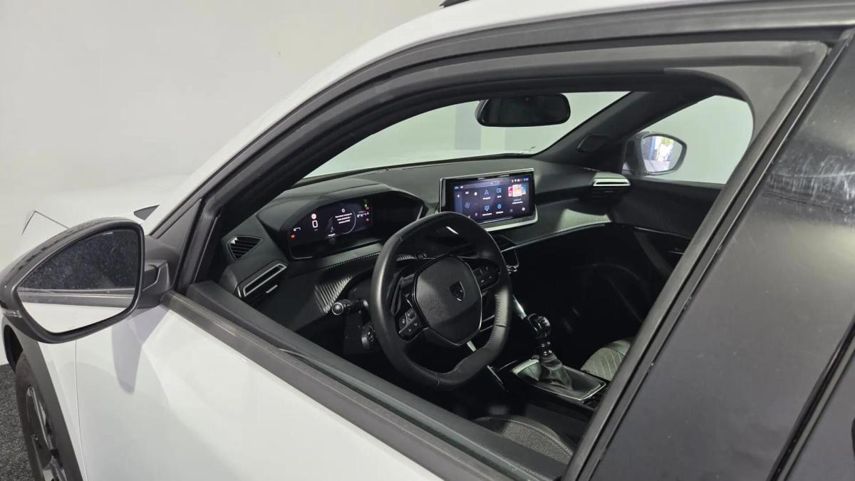 peugeot-2008-2024-gasolina-1199cc