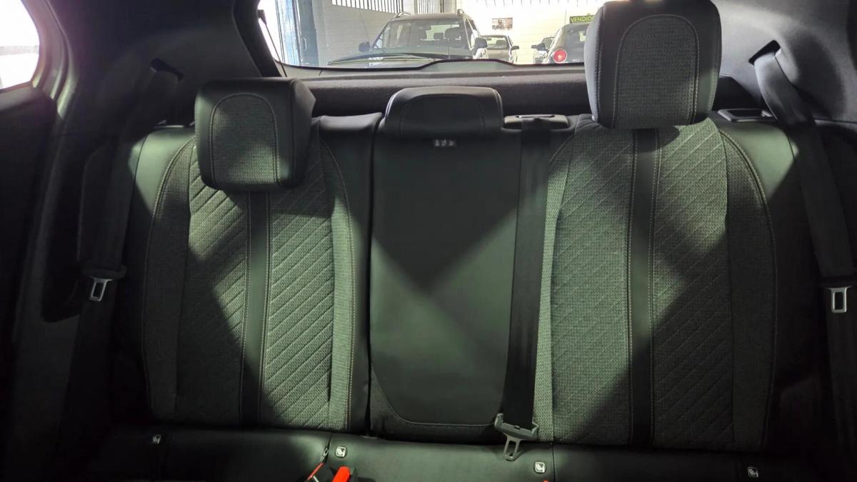 peugeot-2008-2024-gasolina-1199cc