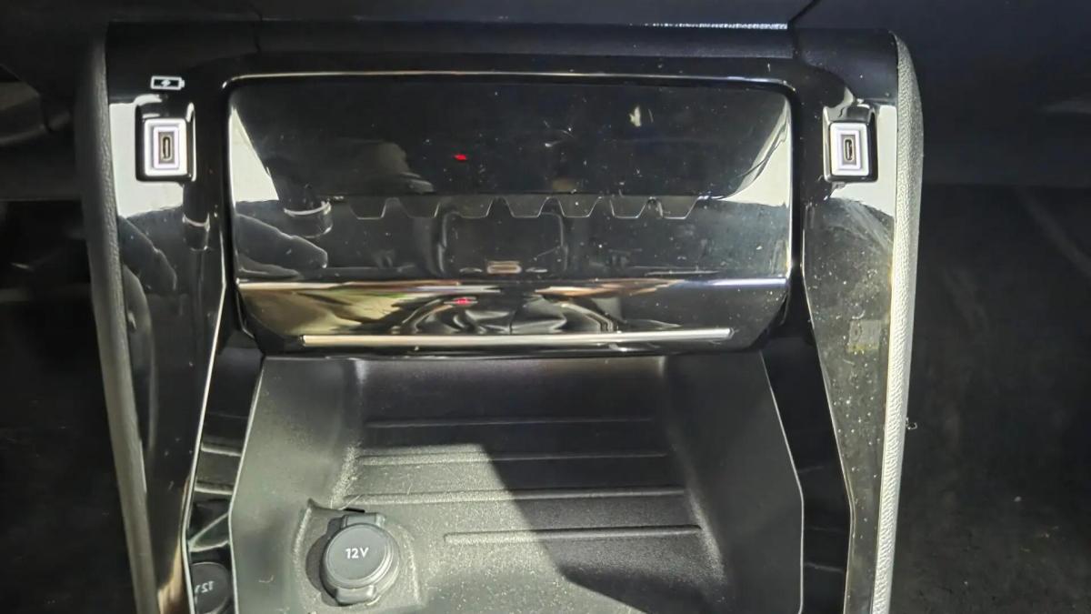 peugeot-2008-2024-gasolina-1199cc