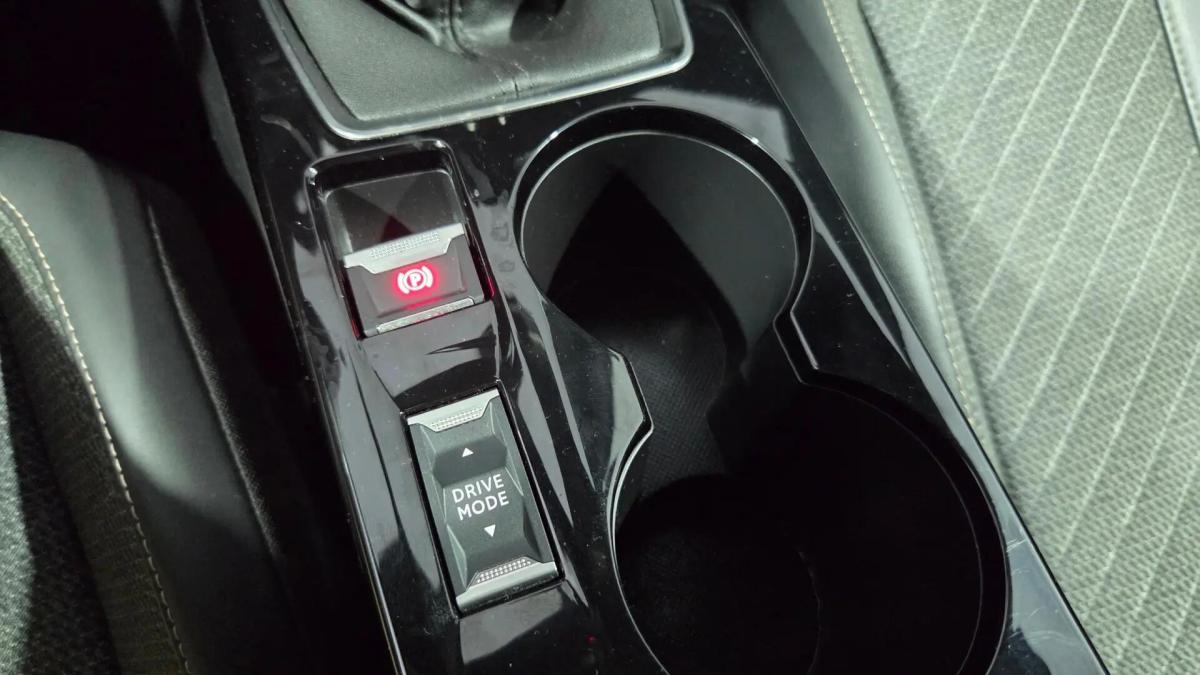 peugeot-2008-2024-gasolina-1199cc