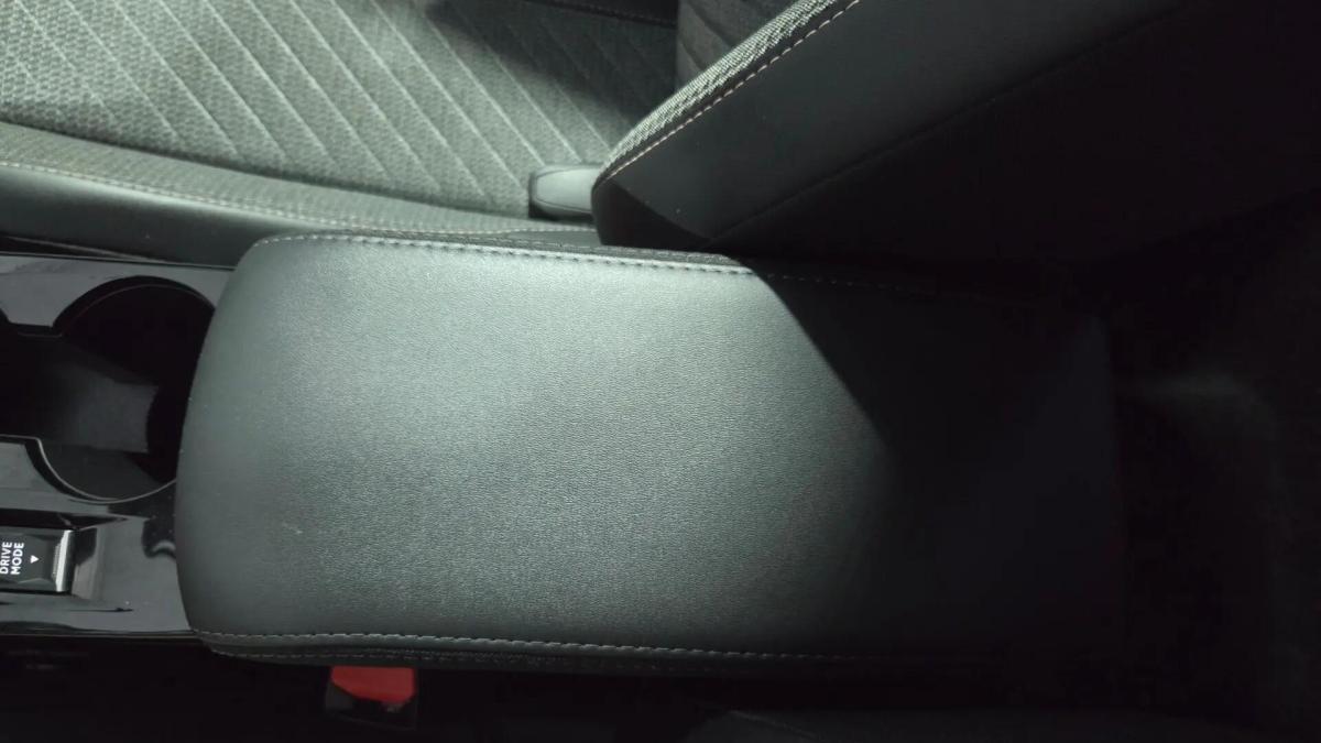 peugeot-2008-2024-gasolina-1199cc