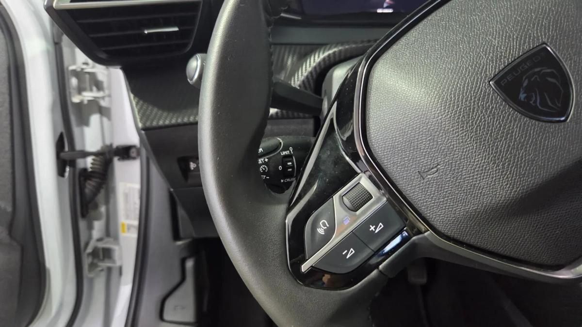 peugeot-2008-2024-gasolina-1199cc