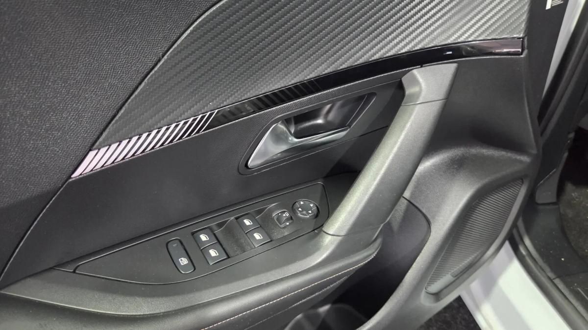 peugeot-2008-2024-gasolina-1199cc