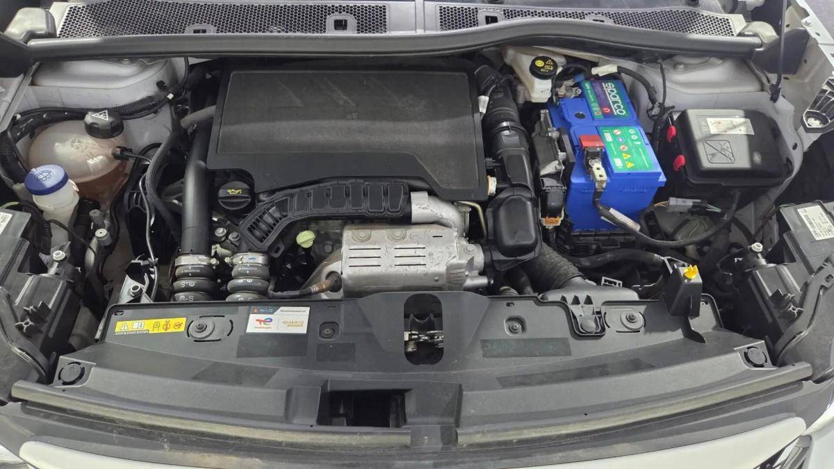 peugeot-2008-2024-gasolina-1199cc