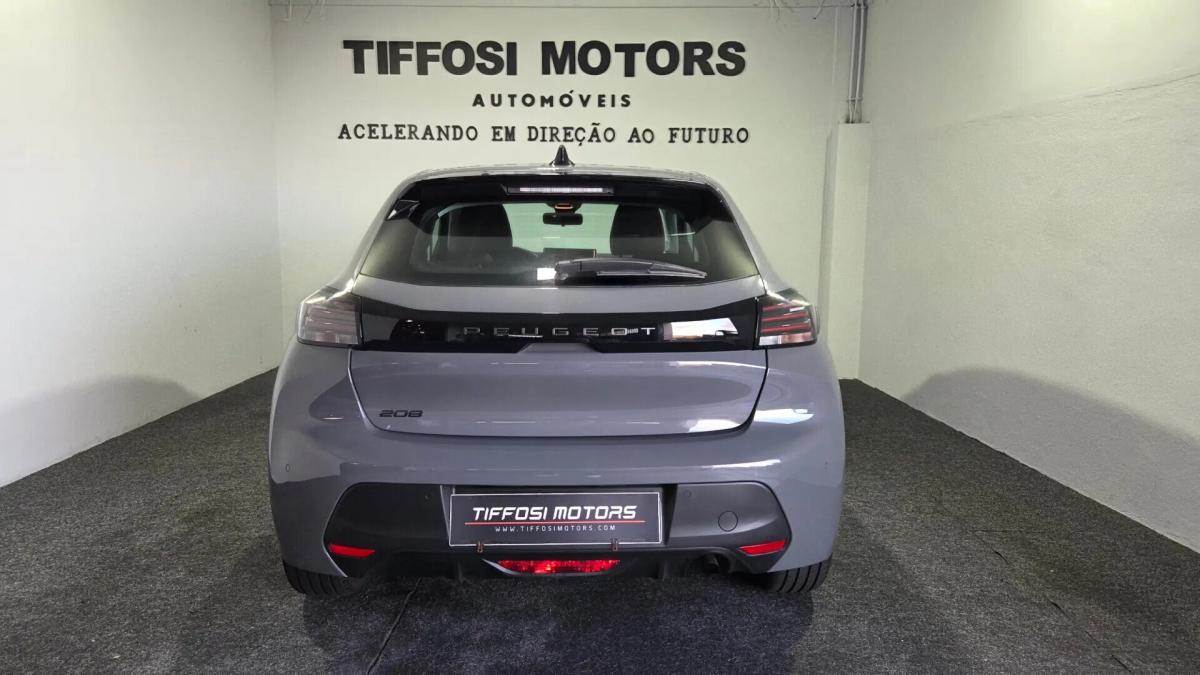 peugeot-208-2024-gasolina-1199cc
