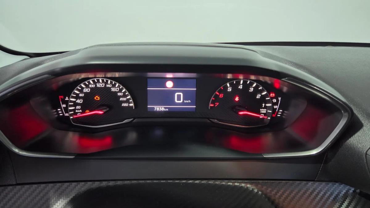 peugeot-208-2024-gasolina-1199cc
