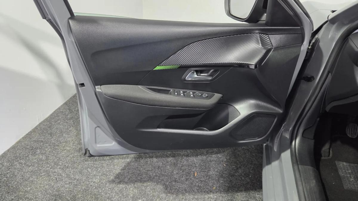 peugeot-208-2024-gasolina-1199cc