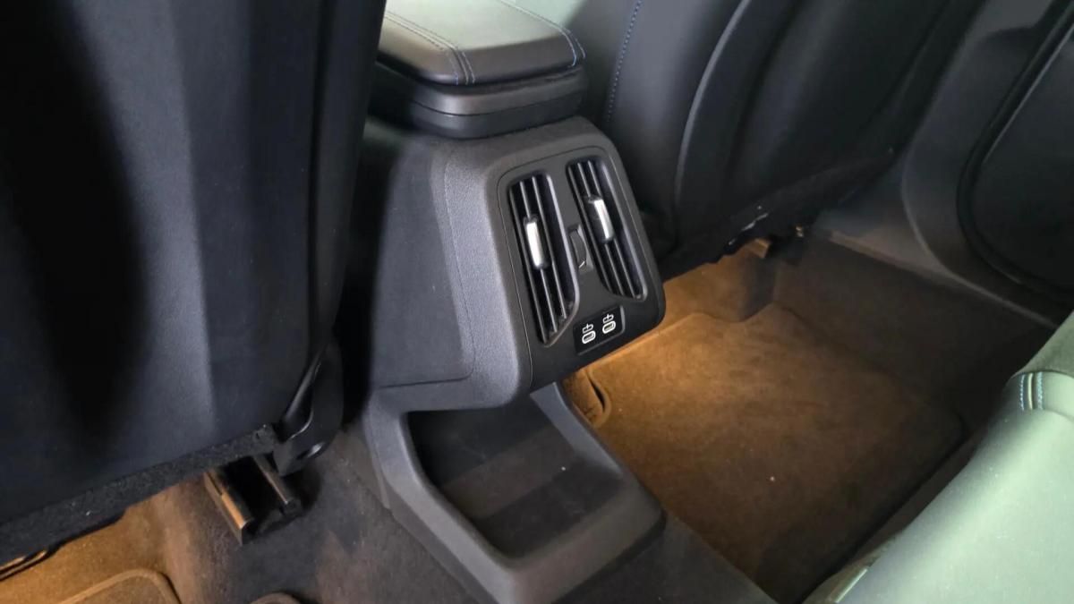 bmw-x2-xdrive18d-2025-diesel-1995cc