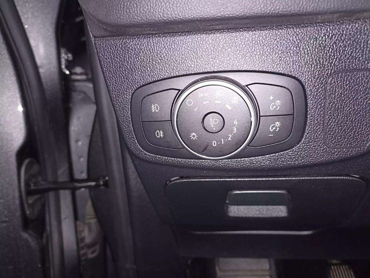 ford-focus-sw-2019-diesel-1499cc