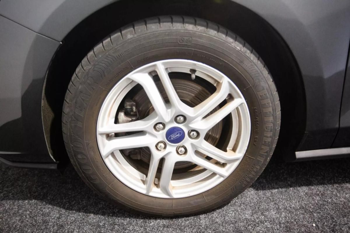 ford-focus-sw-2019-diesel-1499cc