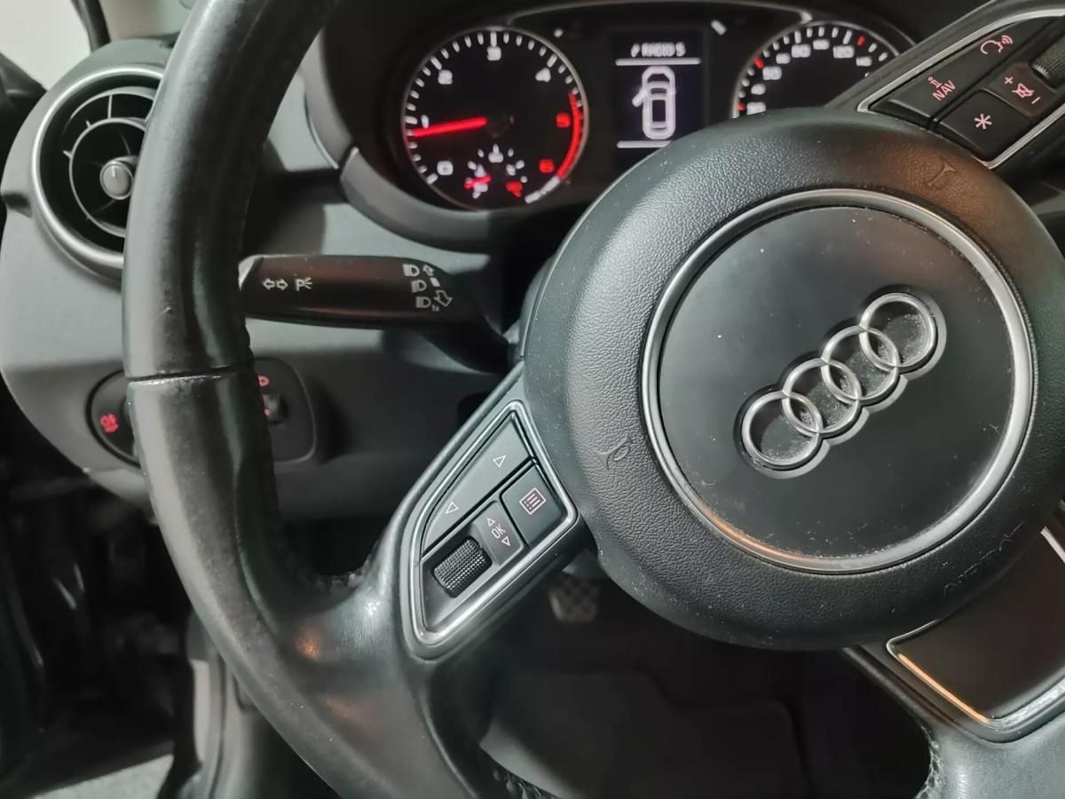audi-a1-sportback-2015-diesel-1598cc