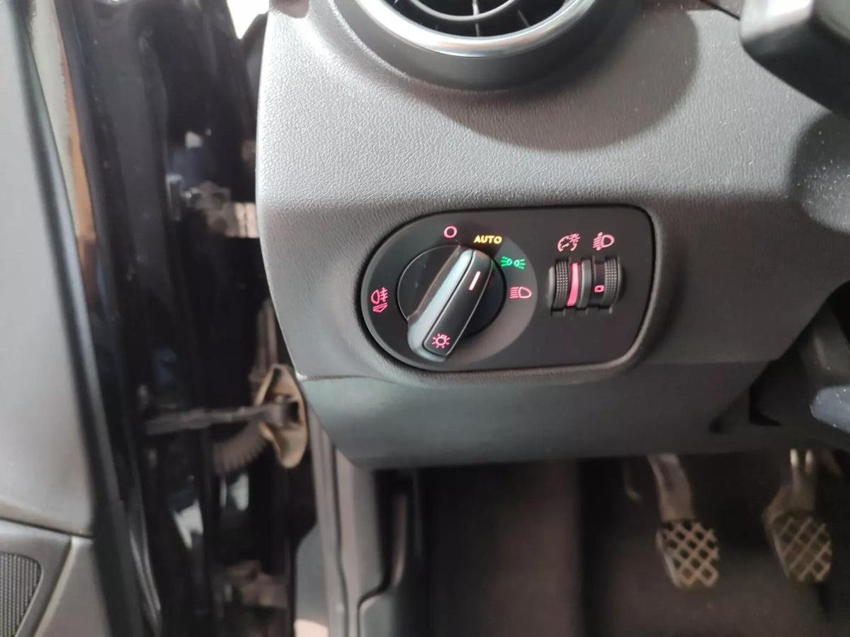 audi-a1-sportback-2015-diesel-1598cc