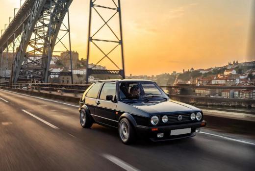 bmw-serie-1-2023-diesel-1496cc