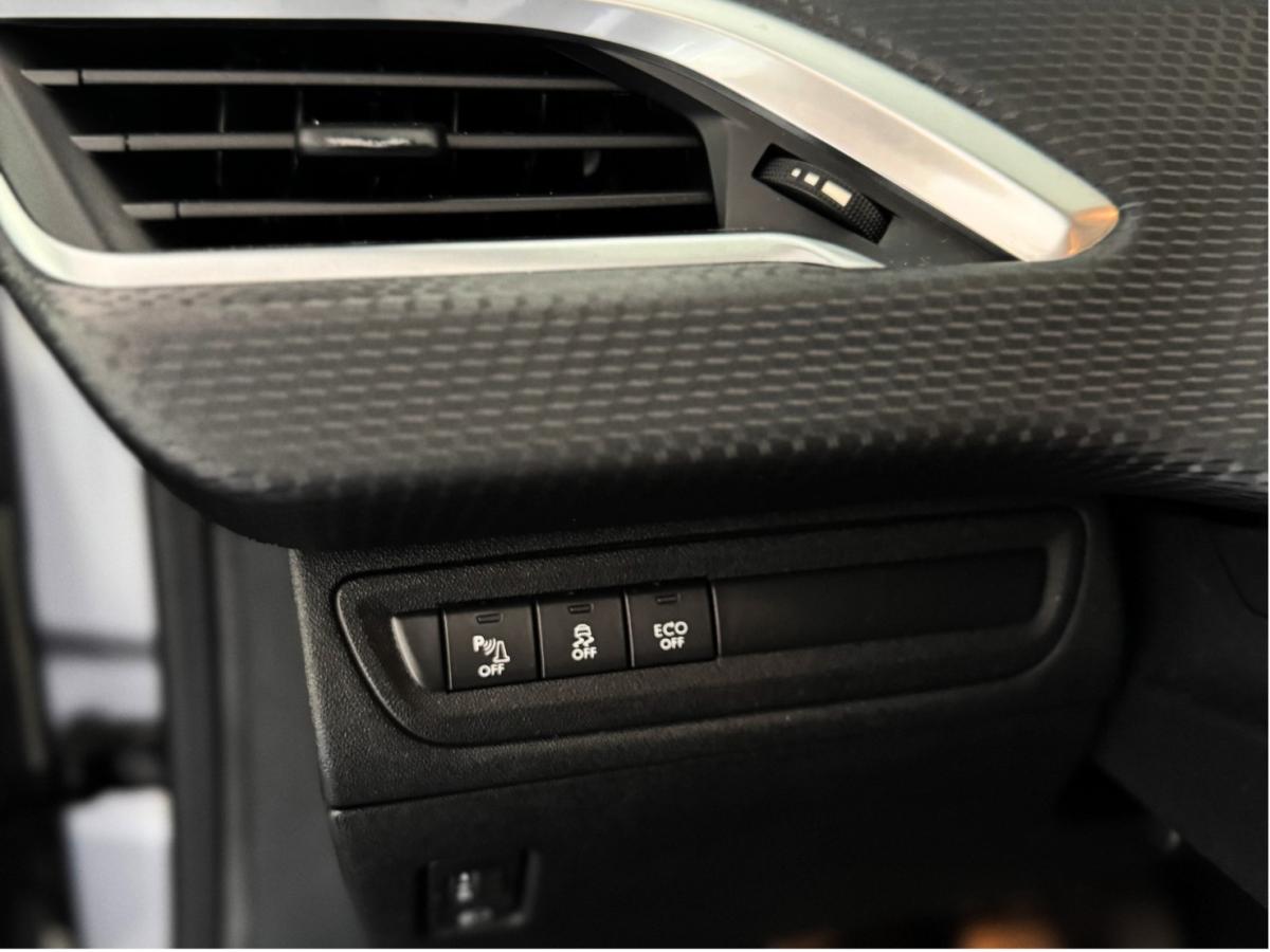 peugeot-2008-2017-gasolina-1199cc