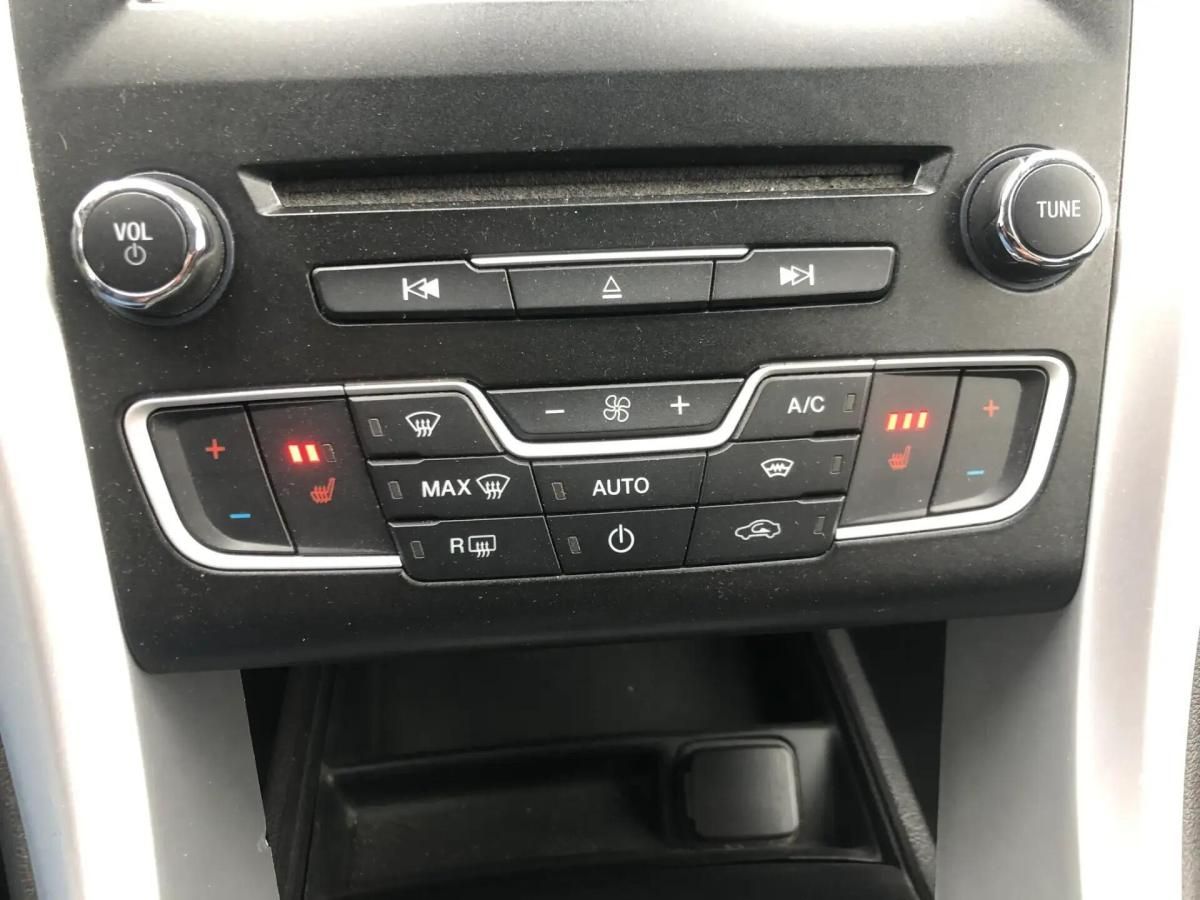 ford-mondeo-2018-diesel-1499cc