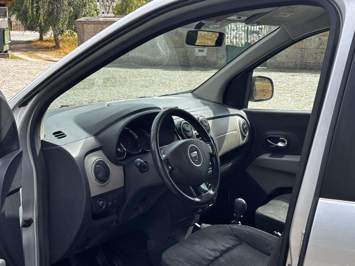 dacia-lodgy-2015-diesel-1461cc