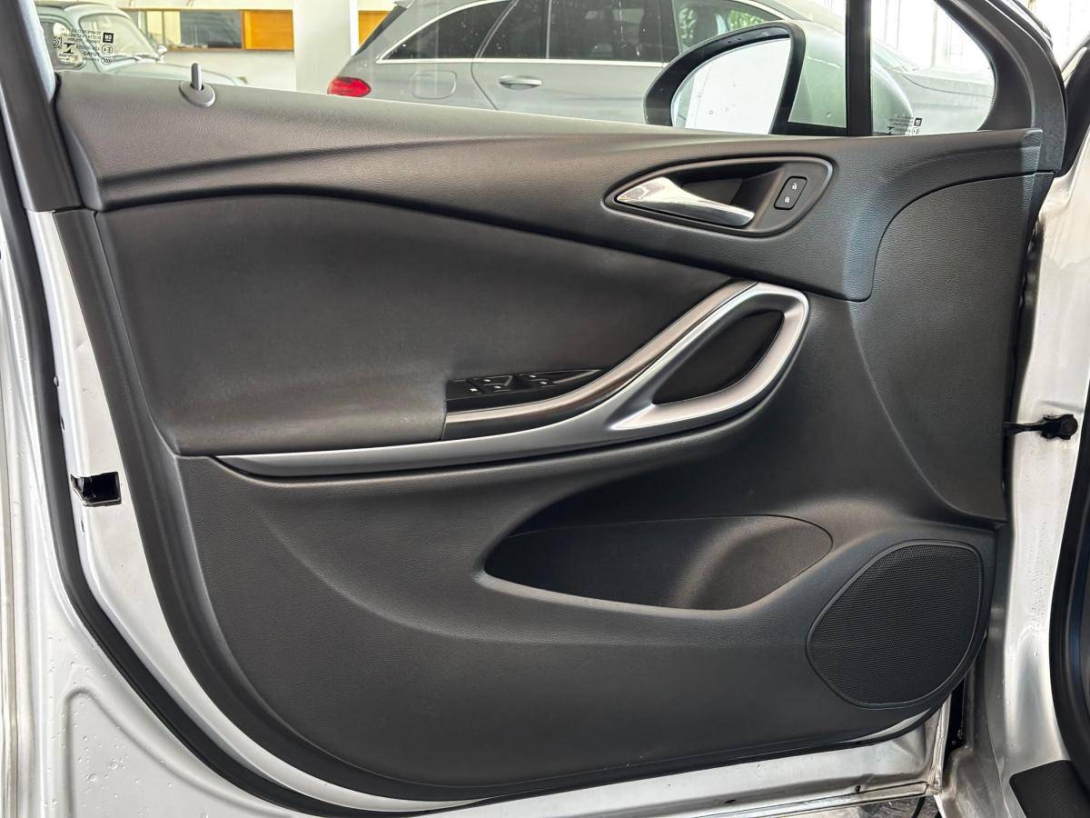 opel-astra-sport-tourer-2016-diesel-1598cc