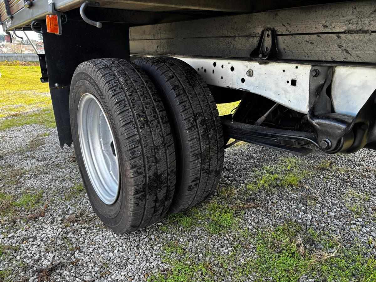 ford-transit-2004-diesel-2402cc