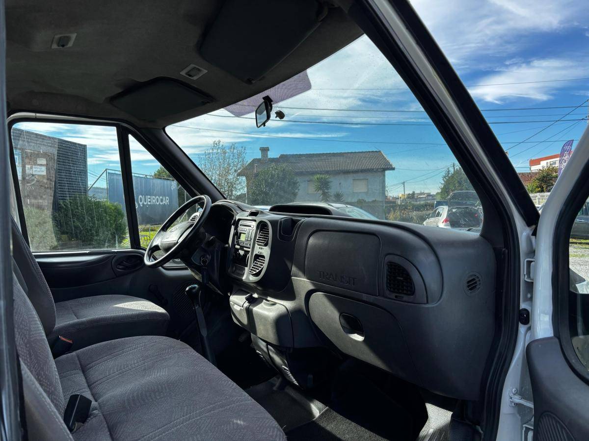 ford-transit-2004-diesel-2402cc