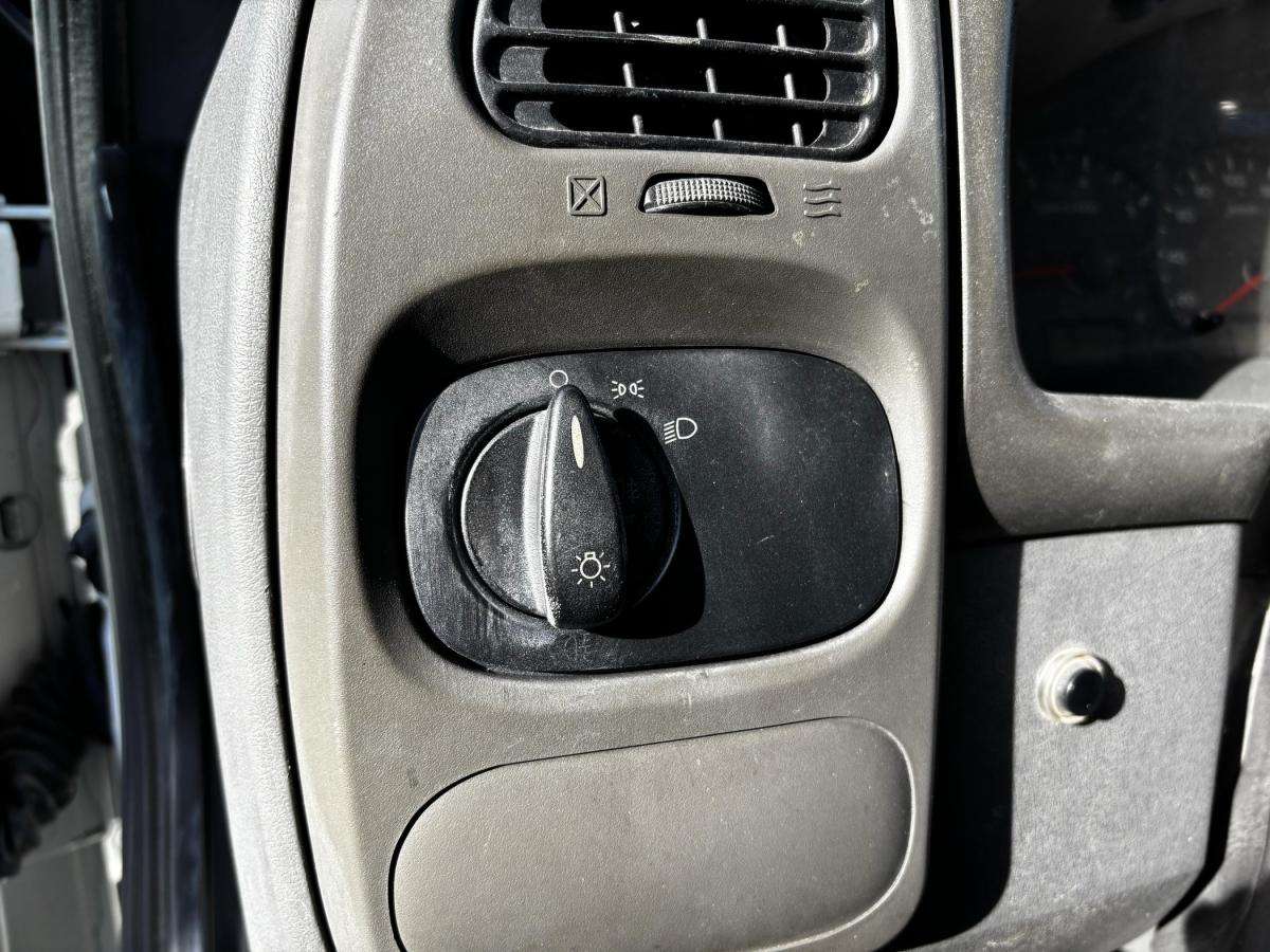 ford-transit-2004-diesel-2402cc
