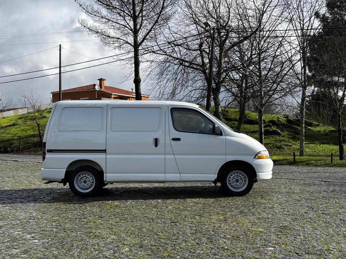 toyota-hiace-1998-diesel-2446cc