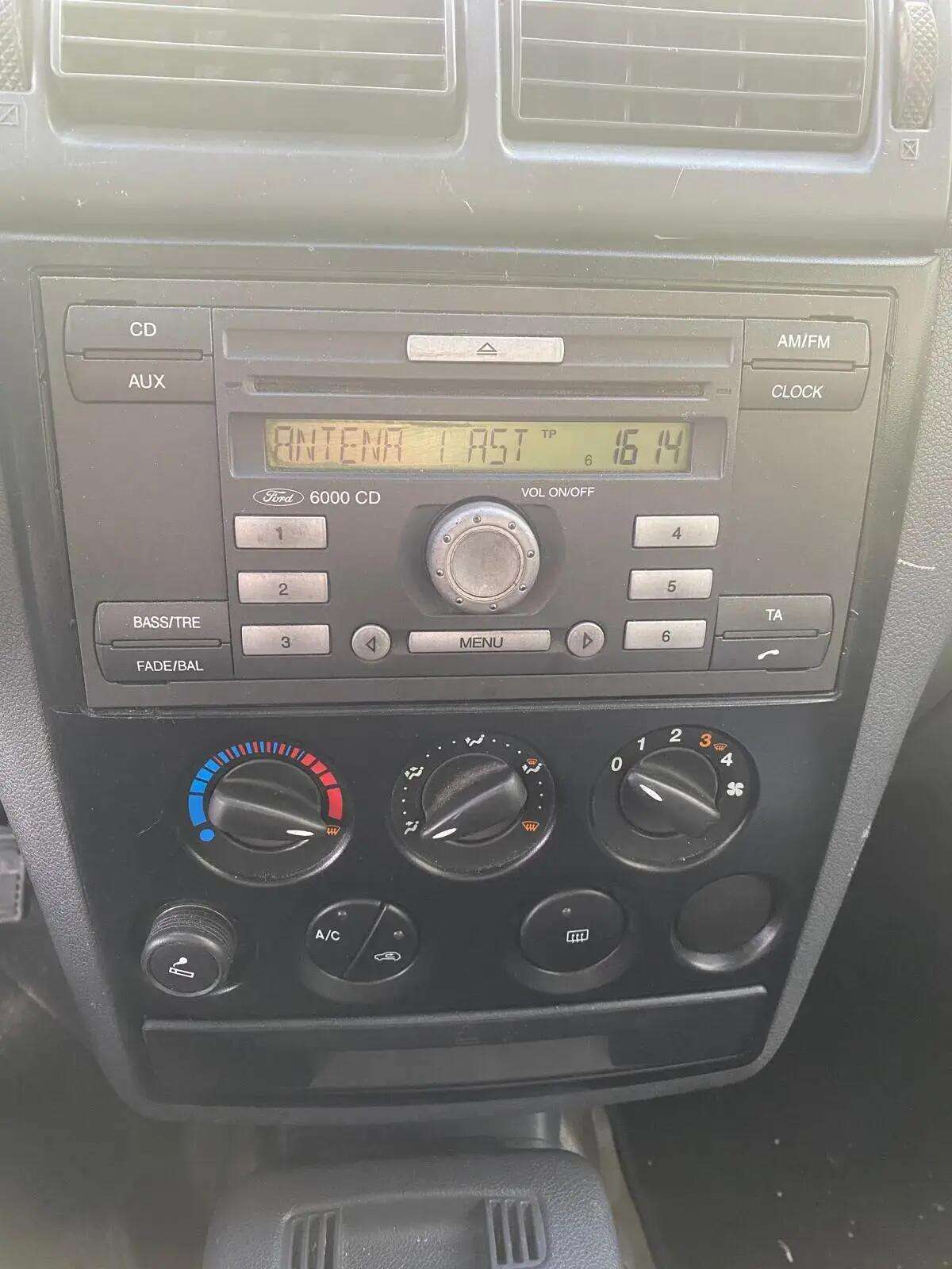 ford-transit-connect-2009-diesel-1753cc