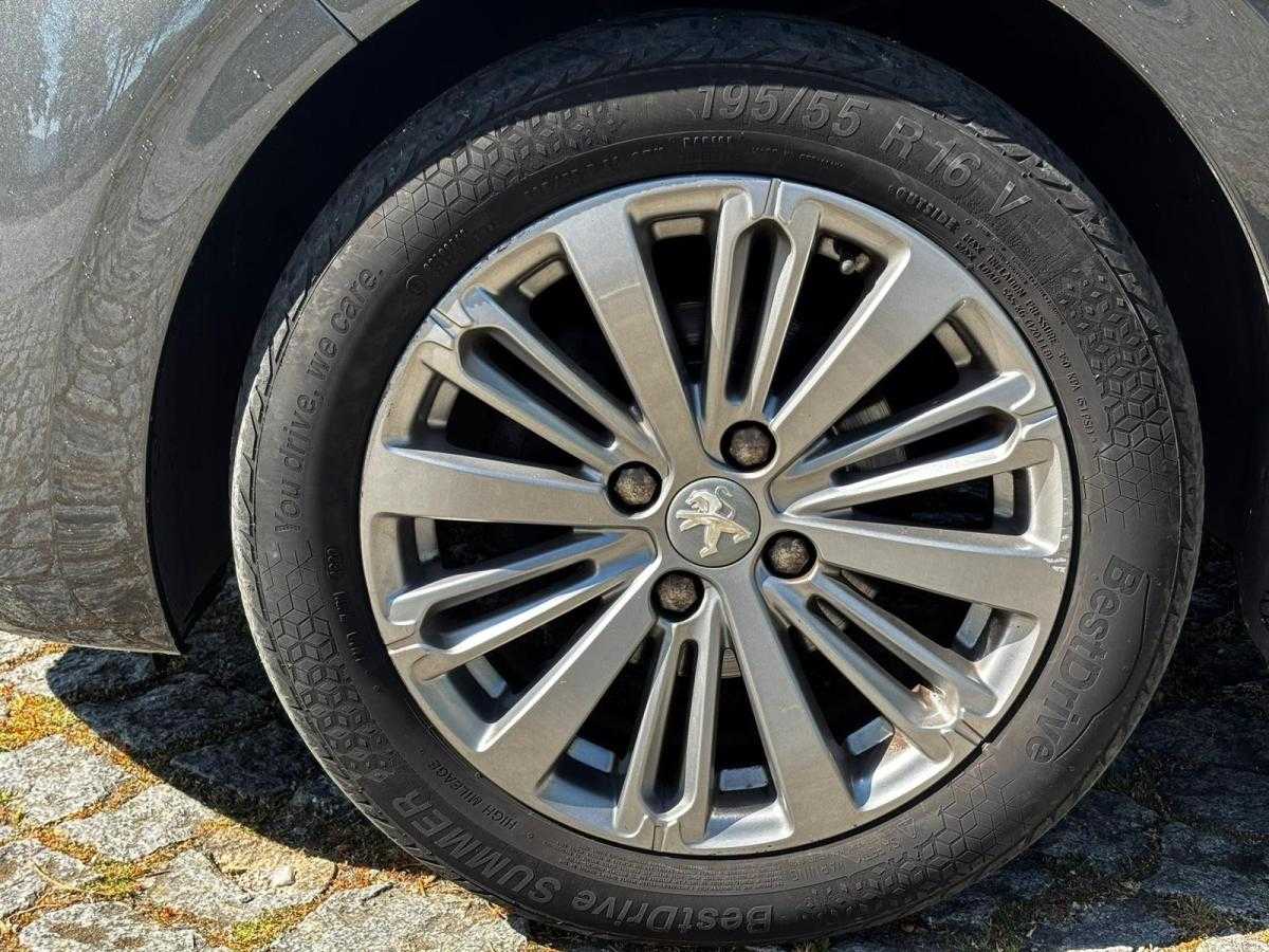peugeot-208-2016-gasolina-1199cc