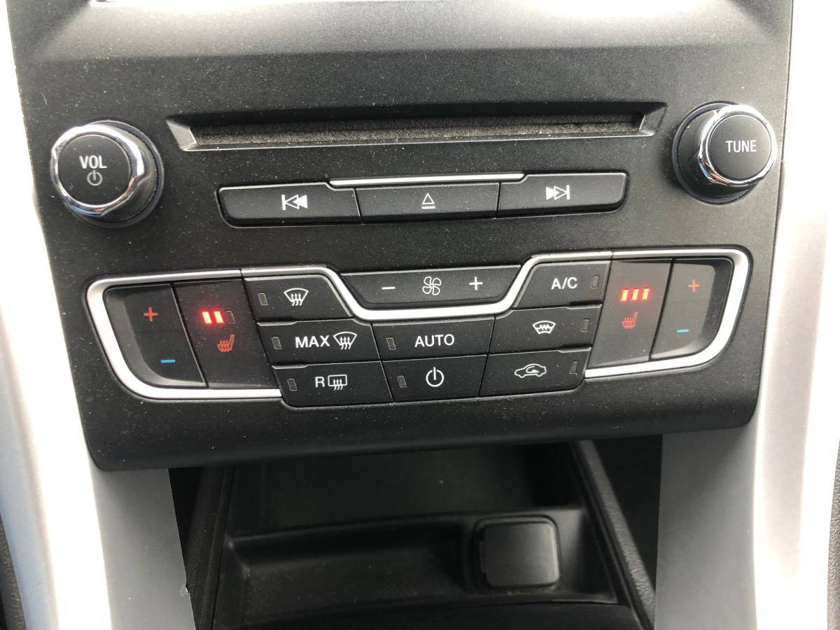 ford-mondeo-2018-diesel-1499cc