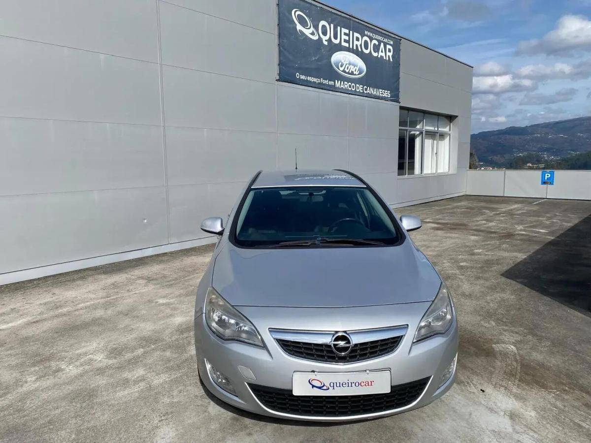 opel-astra-sport-tourer-2012-diesel-1686cc