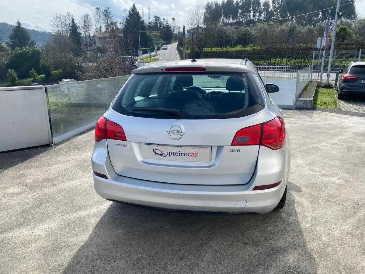 opel-astra-sport-tourer-2012-diesel-1686cc
