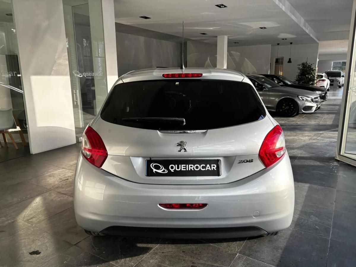 peugeot-208-2013-gasolina-1199cc