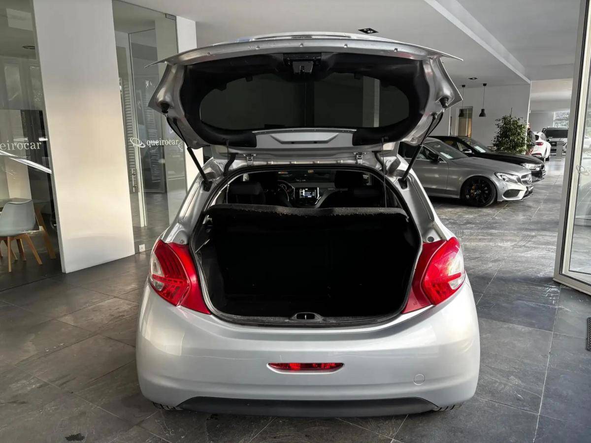 peugeot-208-2013-gasolina-1199cc