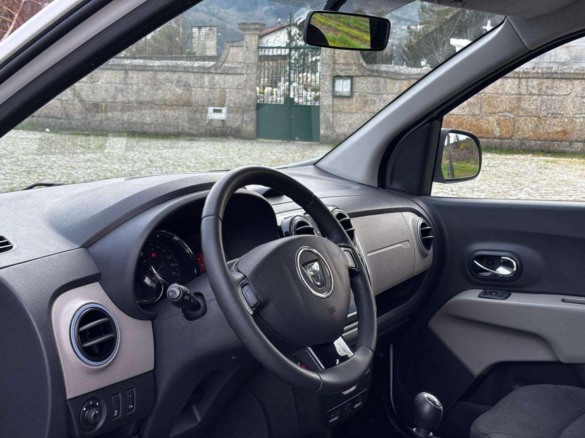 dacia-lodgy-2015-diesel-1461cc
