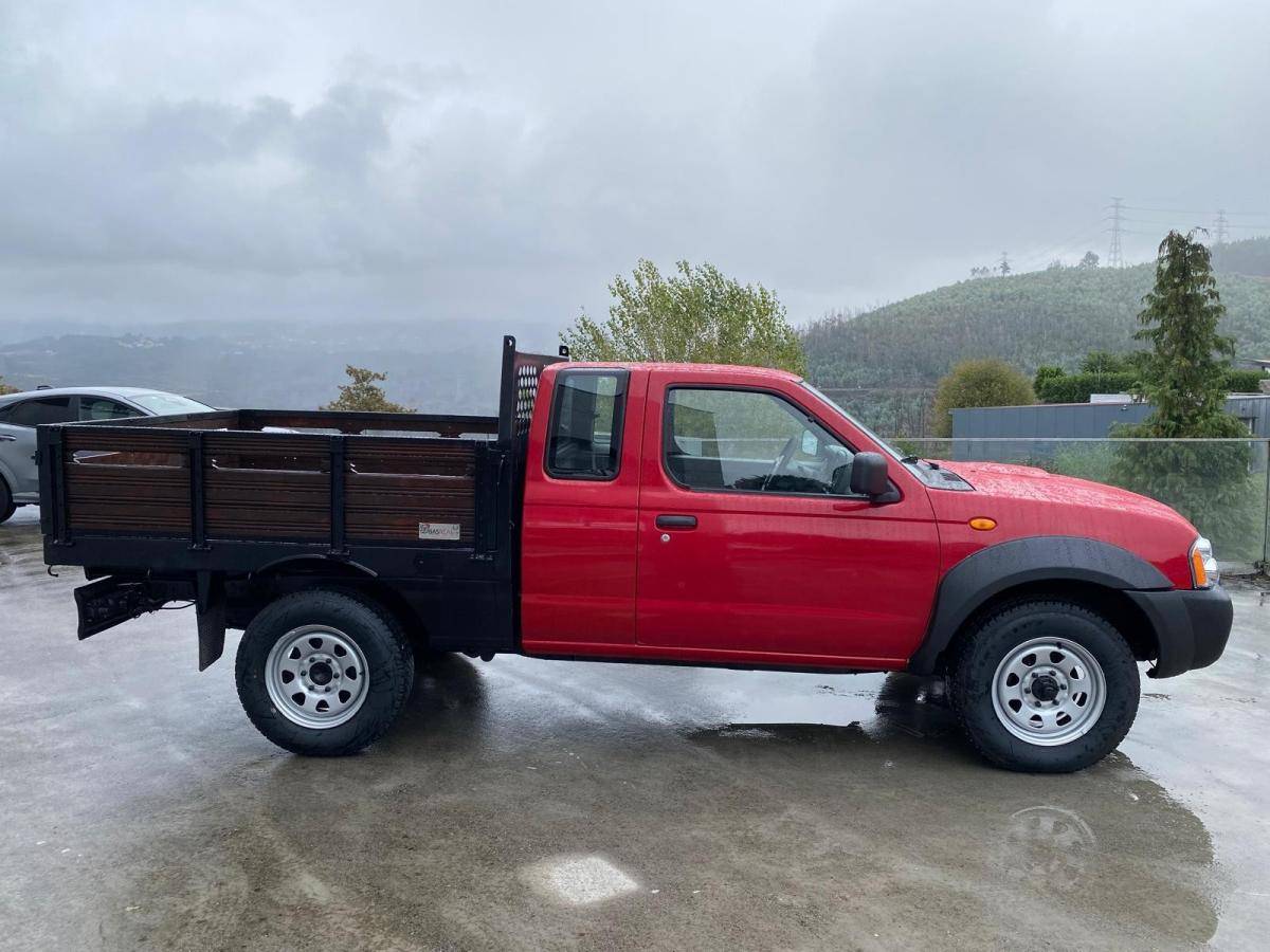 nissan-pick-up-2004-diesel-2488cc