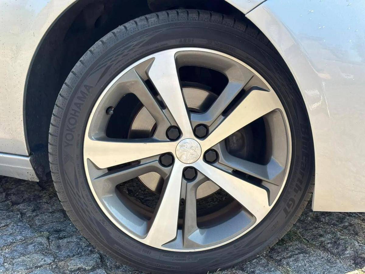 peugeot-308-sw-2015-diesel-1560cc