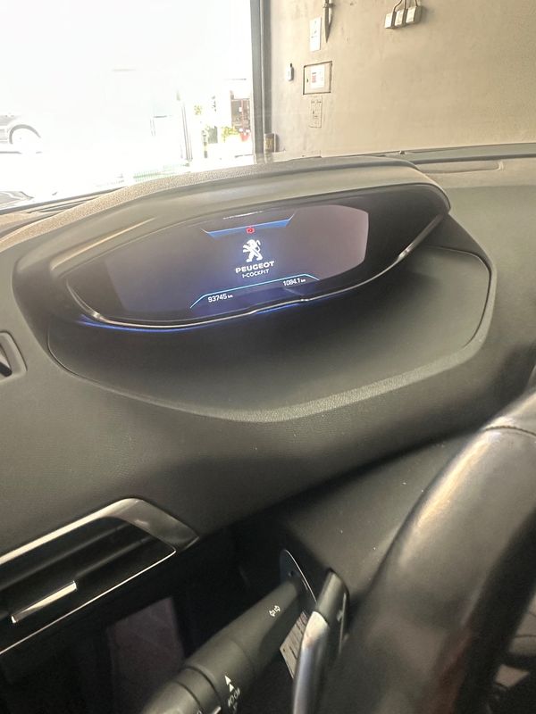 peugeot-5008-2020-diesel-1499cc