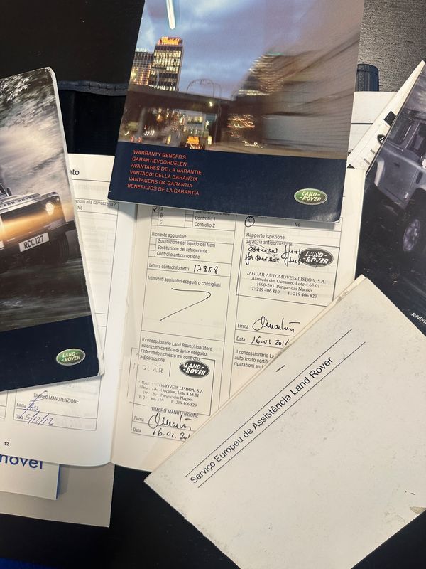 land-rover-defender-2010-diesel-2402cc